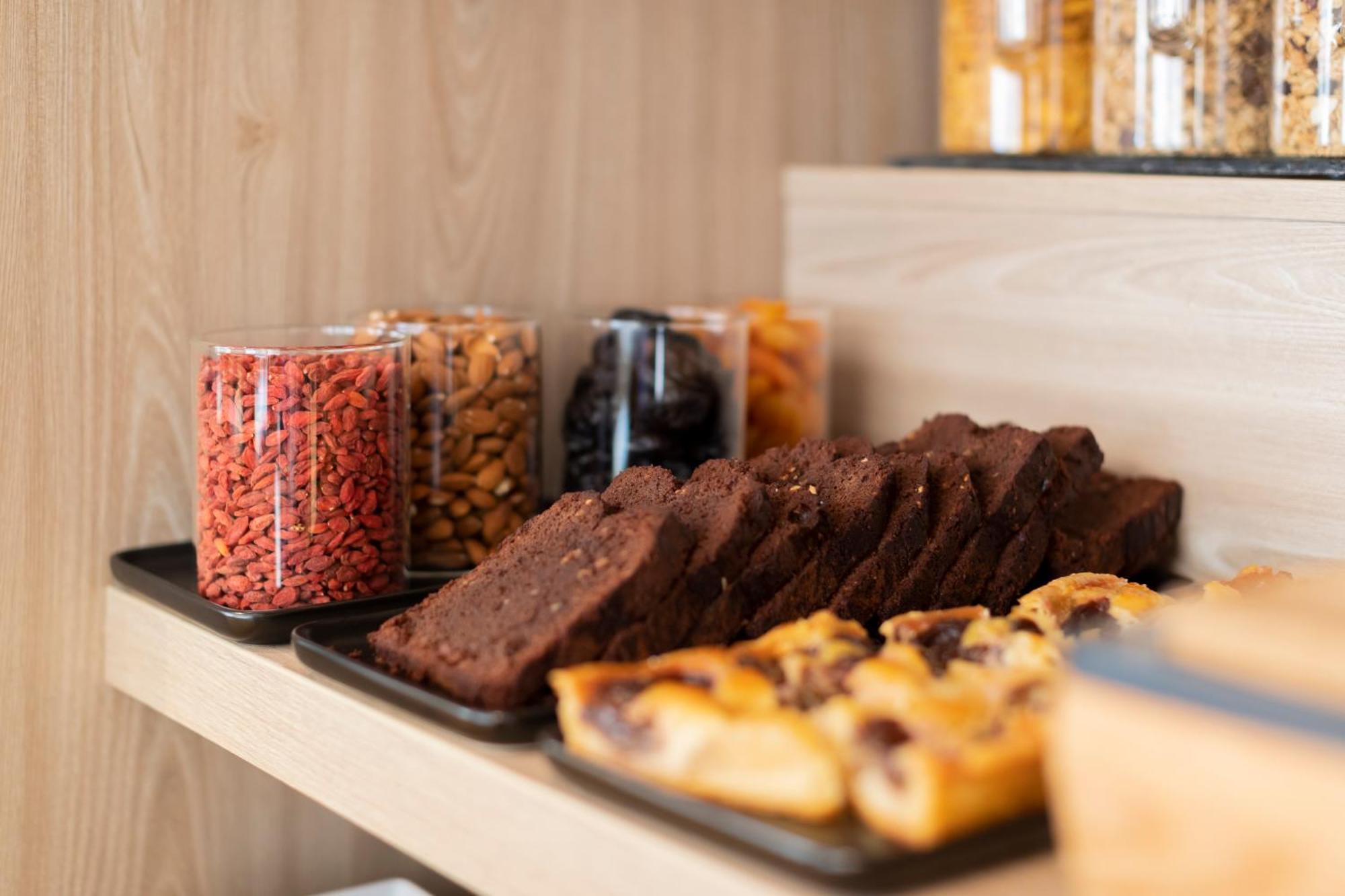 Aparthotel 37 Lodge Courbevoie Paris La Defense Екстериор снимка