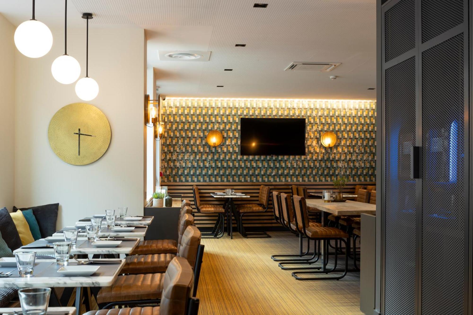 Aparthotel 37 Lodge Courbevoie Paris La Defense Екстериор снимка
