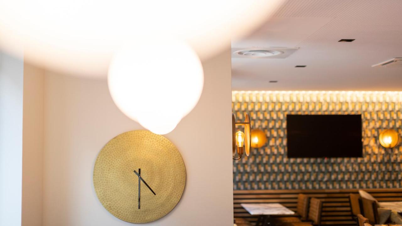 Aparthotel 37 Lodge Courbevoie Paris La Defense Екстериор снимка