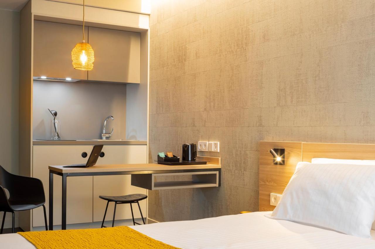 Aparthotel 37 Lodge Courbevoie Paris La Defense Екстериор снимка