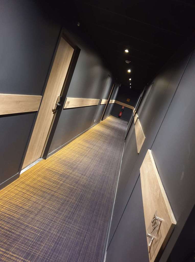 Aparthotel 37 Lodge Courbevoie Paris La Defense Стая снимка